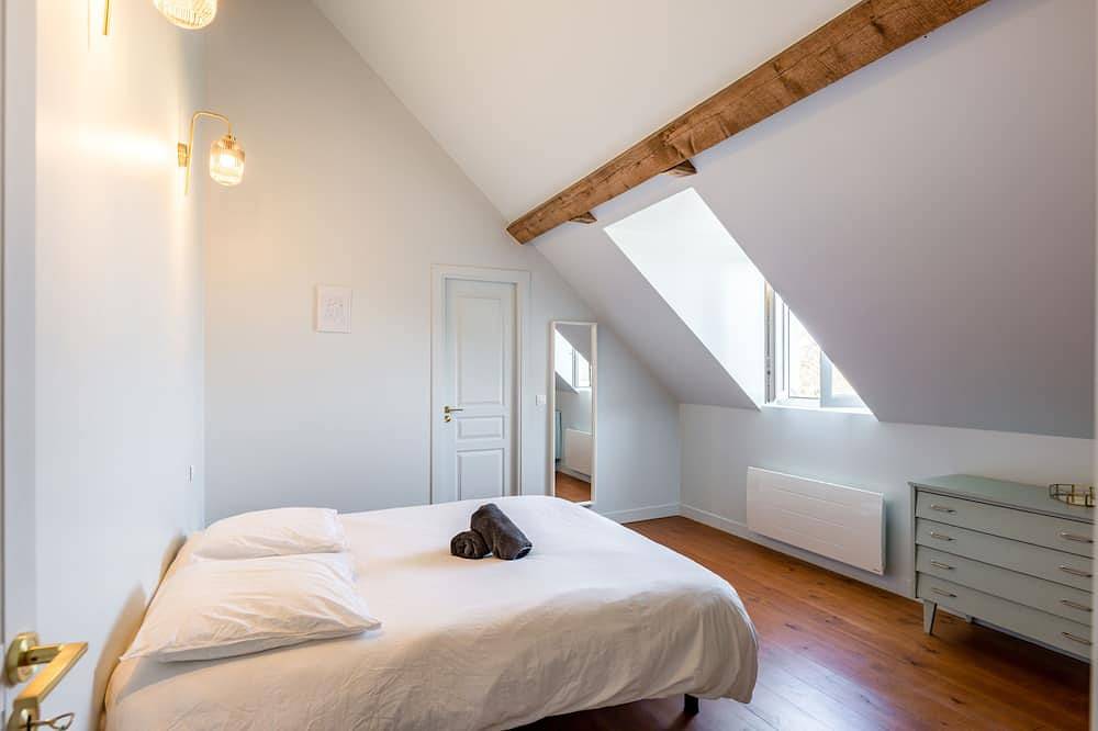 Grandes familles bienvenues : maison de vacances & weekend au calme, 18personnes in Bailleul-la-Vallée, Région de Bernay