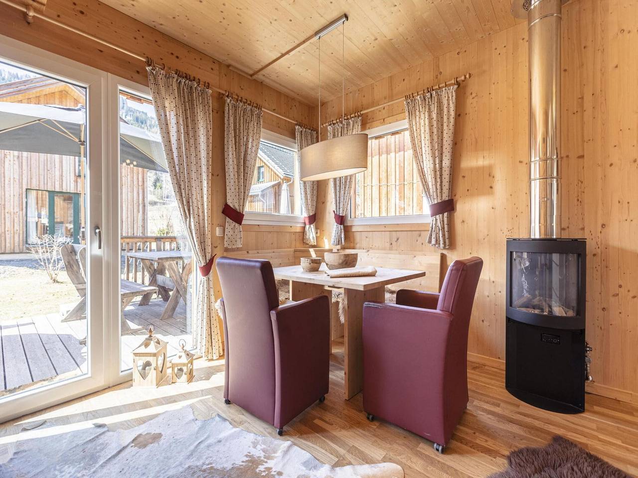 Einladendes Chalet mit Sauna und Whirlpool in St. Georgen ob Murau, Sankt Georgen am Kreischberg
