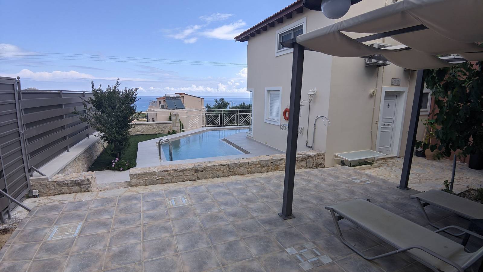 Villa voor 4 personen met uitzicht op zee in Kato Stalos, Agia Marina