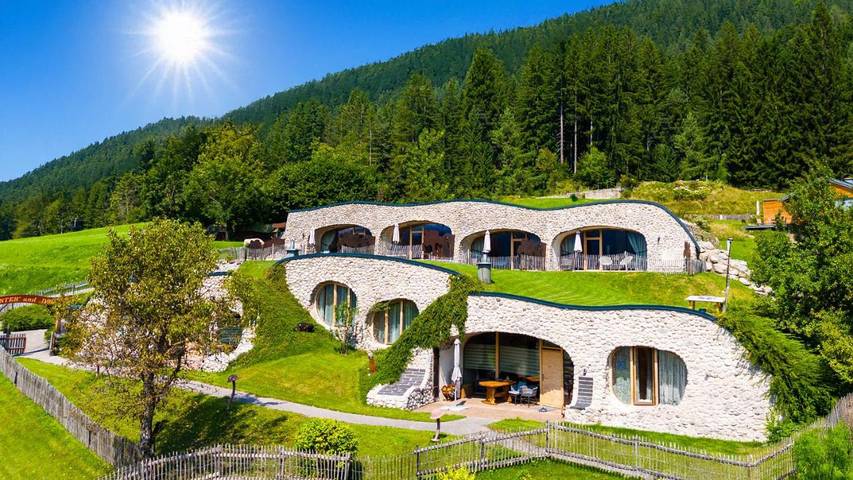 Vakantiewoning voor 2 personen, with Balkon and Terras as well as Tuin and Sauna in Weissensee