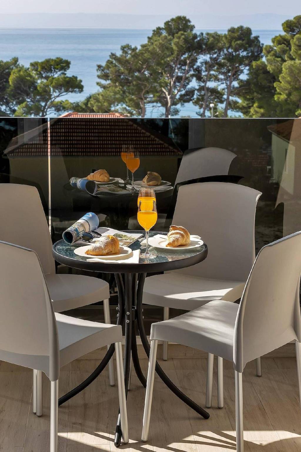 Ganze Ferienwohnung, Apartment Hrvoje - nur 50m bis zum Meer in Promajna, Makarska Riviera