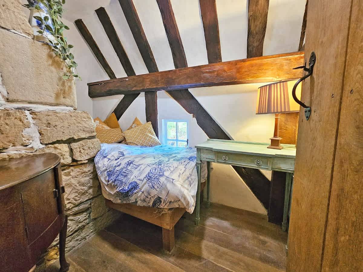 Perfect Booking | The Buttery 500 Year Old Cottage in Kent