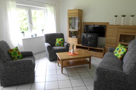 Ferienwohnung für 7 Personen, mit Balkon/Terrasse und Terrasse sowie Garten im Ruhrgebiet - 2