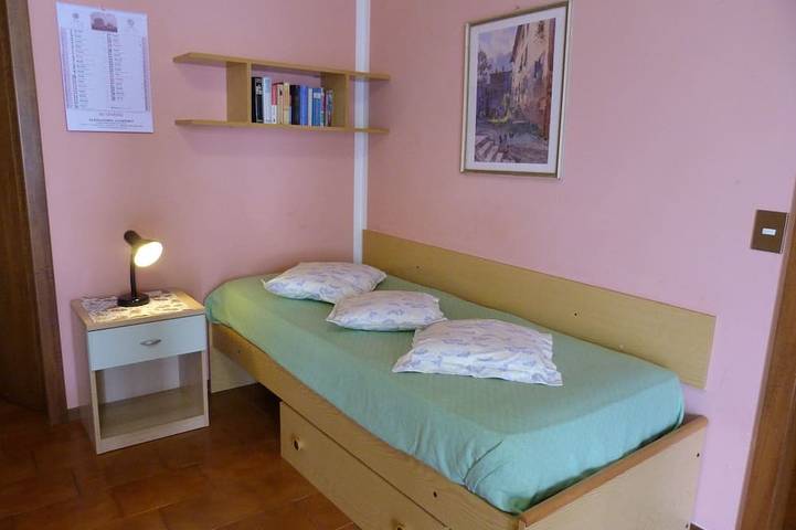 Ganze Wohnung, Wunderbarer Seeblick, Wifi, Schwimmbad, Garage in Malcesine, Gardasee-Berge