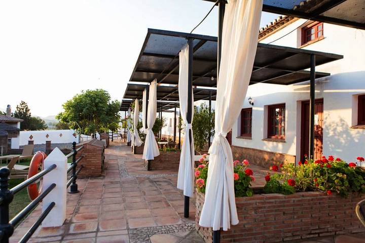 Hotel para 10 personas, con Terraza y Jardín en Pizarra - 4