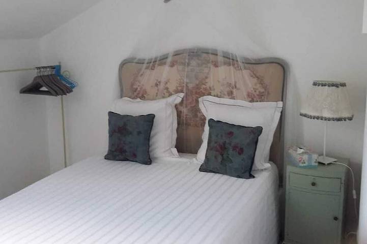 Gîte pour 4 personnes, avec jardin à Saint-Thomas-de-Conac - 2