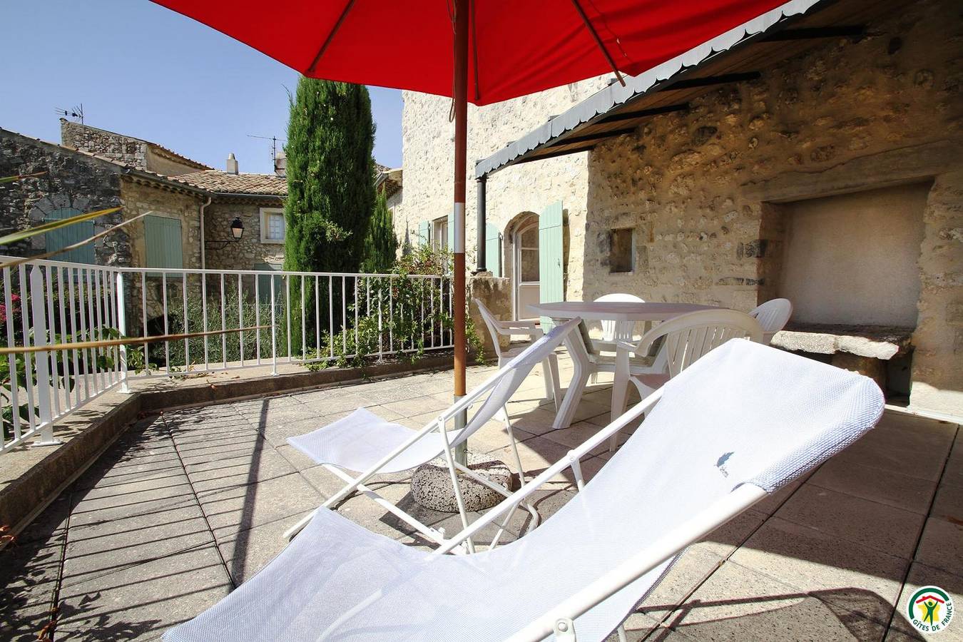 La Cour Des Calades in La Garde-Adhémar, Región de Nyons