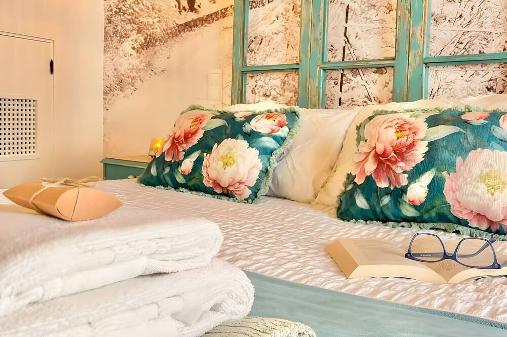 Holiday Home \"Recuerdos del Sur\" with Pool, Terrace, Balcony, Bbq, A/C & Wi-Fi in El Gastor, White Villages