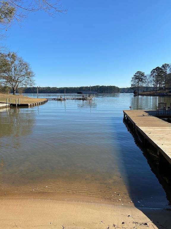 Private Lakefront Cottage! Gemütlich, sauber und offen! Tolle Lage am Lake Oconee! in Lake Oconee