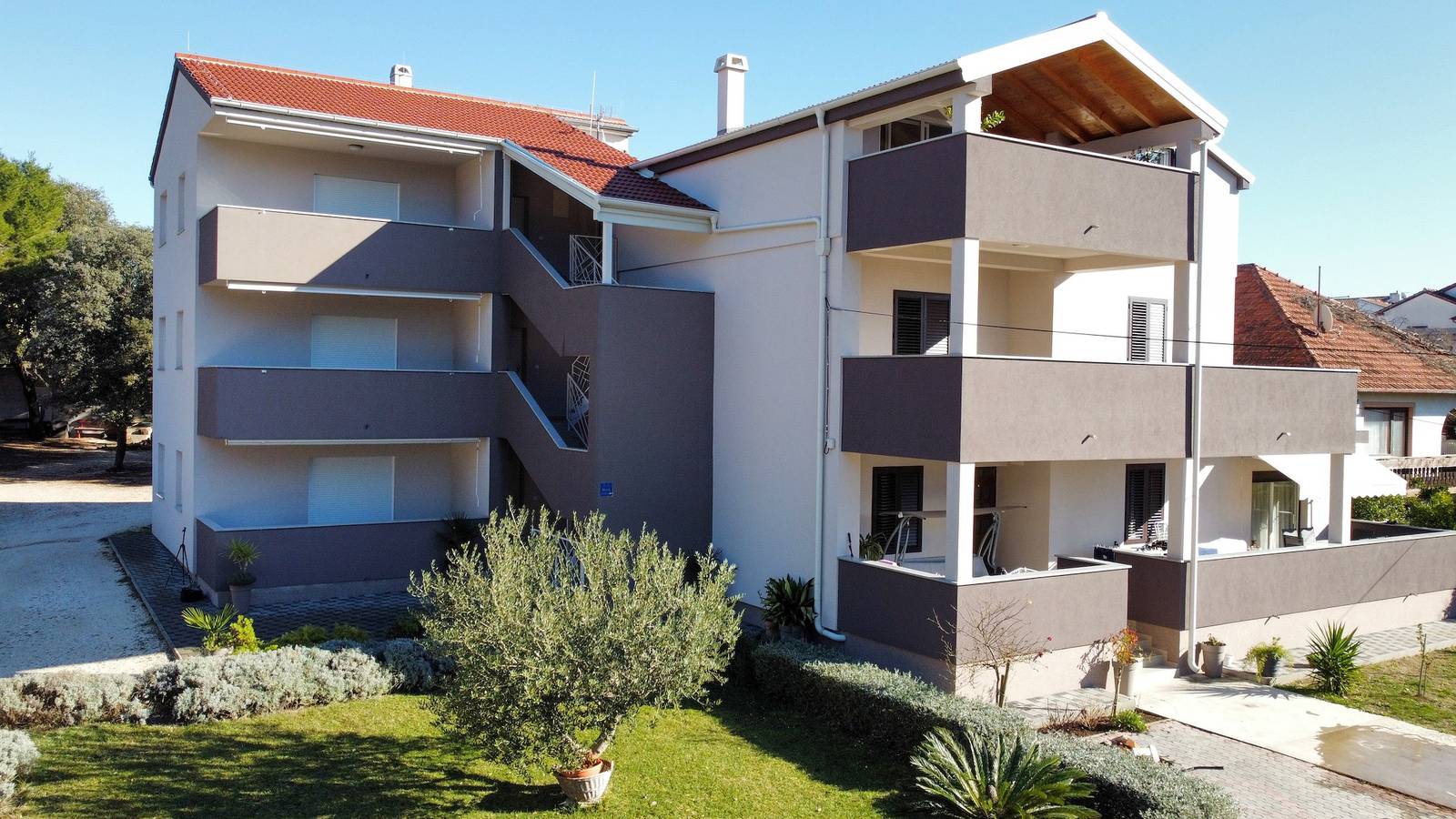 Ganze Wohnung, 2-Zimmer-Ferienwohnung mit Balkon und Meerblick Bibinje, Zadar A-19610-b in Bibinje, Zadar