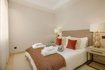 Villa for 12 People in Marbella West, Marbella, Photo 1