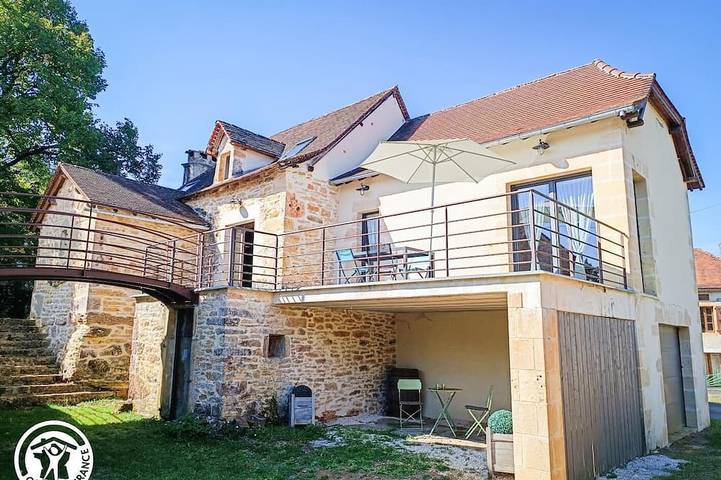 Location de vacances pour 4 personnes, avec jardin à Vidaillac