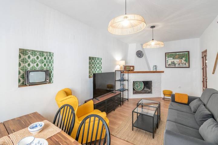 Apartamento para 8 personas, con vistas y terraza, Se admiten mascotas en Pampaneira