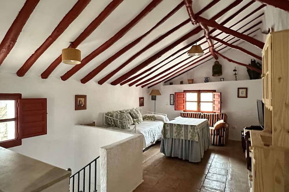 Casa rural 'La Casa Del Palomar' con vistas a la montaña, piscina compartida y Wi-Fi in Villa de Otura, Provincia de Granada