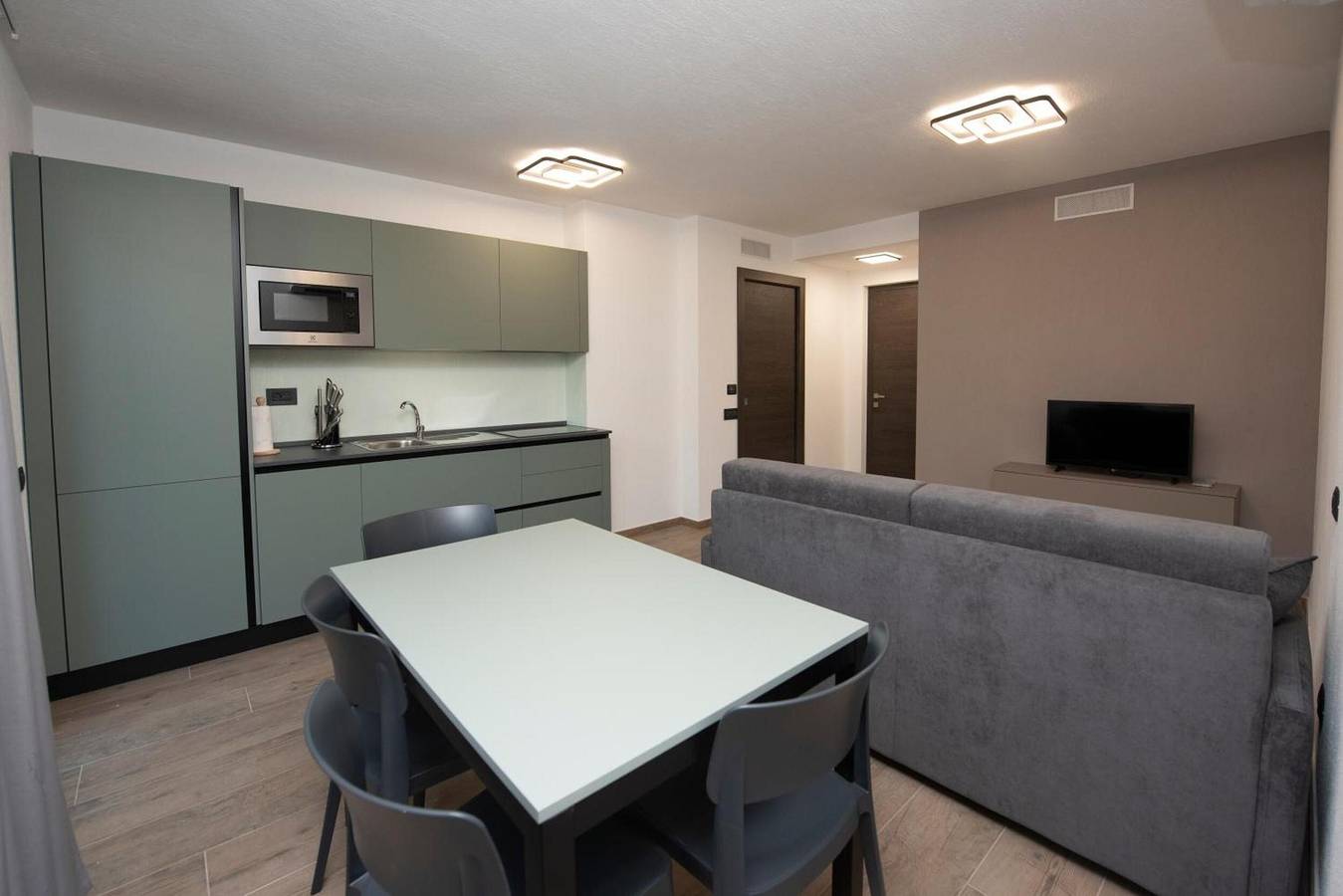 Ganze Wohnung, Appartamenti Suly 5 – Moderne Ferienwohnung mit Panoramablick in Saint-Vincent in Cillian, Comune di Saint-Vincent