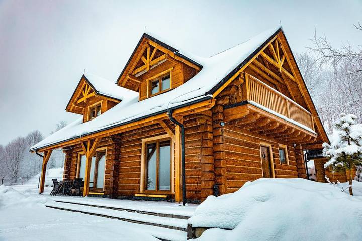 Dom wakacyjny dla 12 osób, z sauna i jacuzzi oraz basen i ogród, Dla rodziny w Malinka