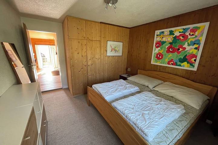 Ganze Wohnung, Wohnung Ohlenroth-Kalberer, (Sarn-Lescha). in Sarn, Cazis