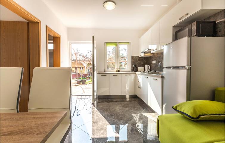 Ganze Ferienwohnung, Ferienwohnung für 4 Personen mit Terrasse in Piran, Slowenische Riviera