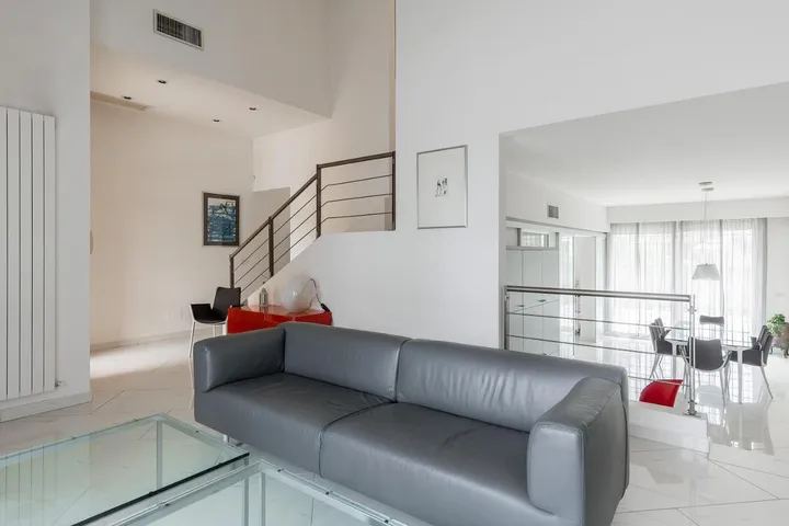 Chalet para 4 personas, con jardín y jacuzzi - 1