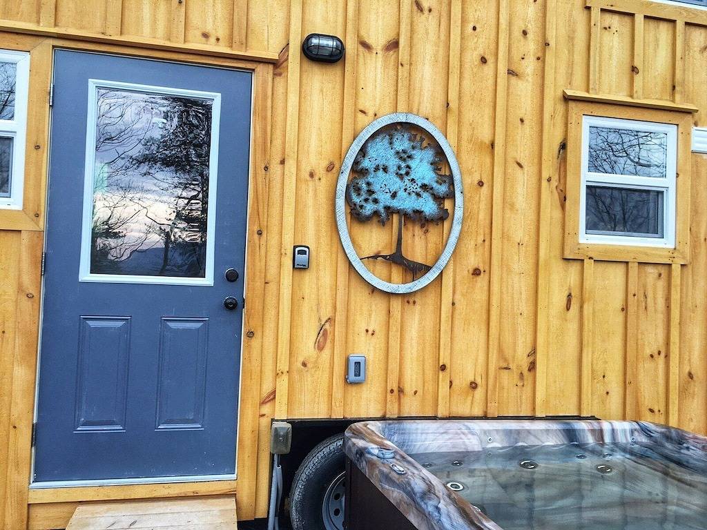 Mountain Farmer ist eine rustikale Erfahrung in einer großartigen Lage mit privatem Hottub! in Cocke County