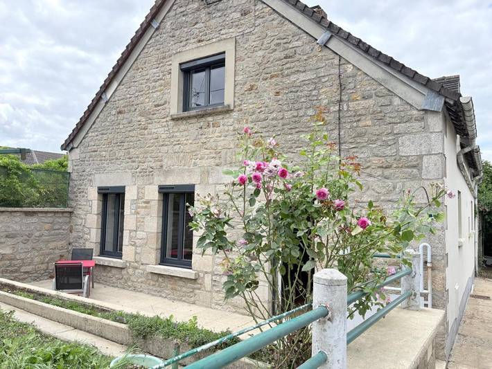Location de vacances pour 8 personnes, avec Terrasse à Condé-sur-Sarthe