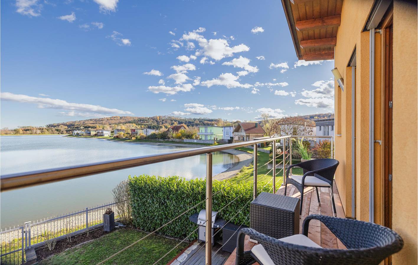 Ferienhaus für 6 Personen mit Seeblick in Rauchwart, Bezirk Güssing