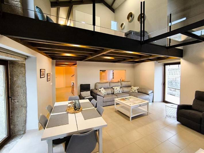 Casa rural para 10 personas, con Jacuzzi y Terraza además de Jardín y Vistas en Galicia - 2