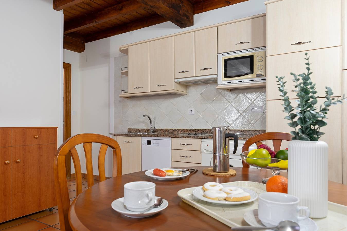 Ganze Wohnung, Ferienwohnung 'Castañeu' mit Wi-Fi in Bustio, Ribadedeva