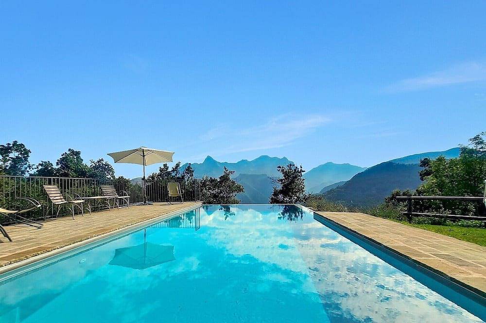 Fabelhaftes  romantisches Häuschen mit privatem Infinity-Pool in Castelnuovo di Garfagnana, Garfagnana