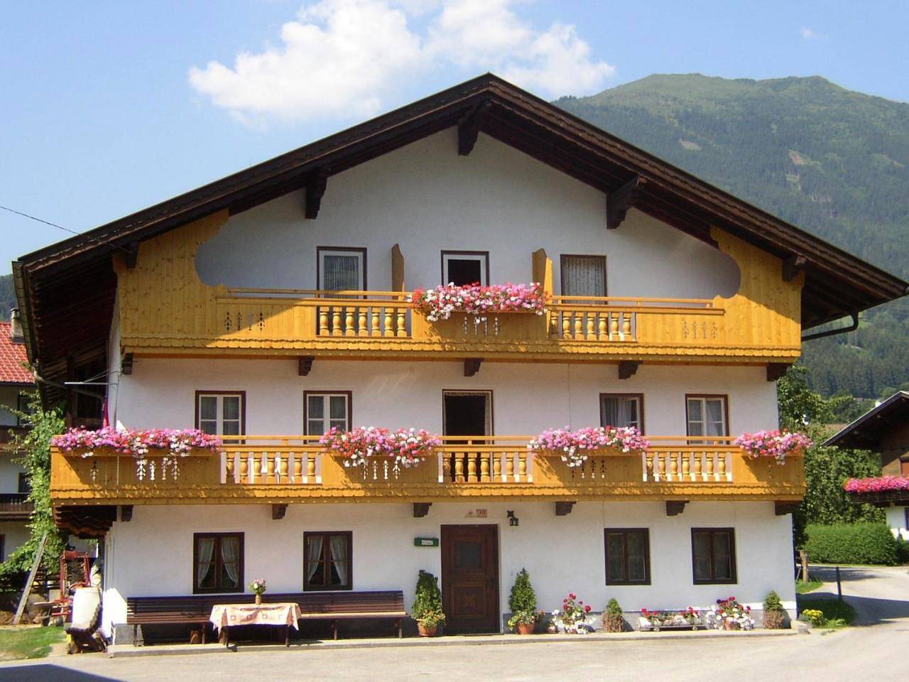 Gästehaus Loithaler in Tuxer Alpen, Fügen