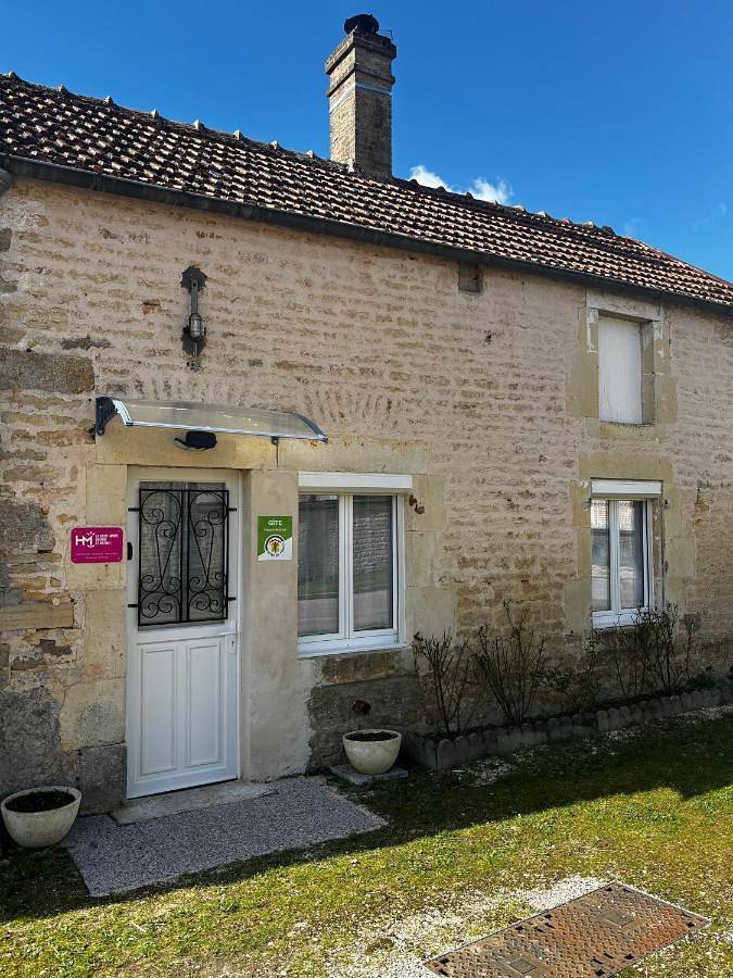 Location de vacances pour 2 personnes, animaux acceptés dans Châteauvillain