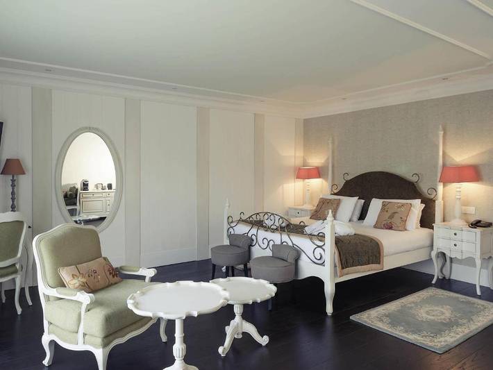 Hôtel pour 2 personnes, avec Balcon et Terrasse ainsi que Jardin et Vue à Lédat - 2
