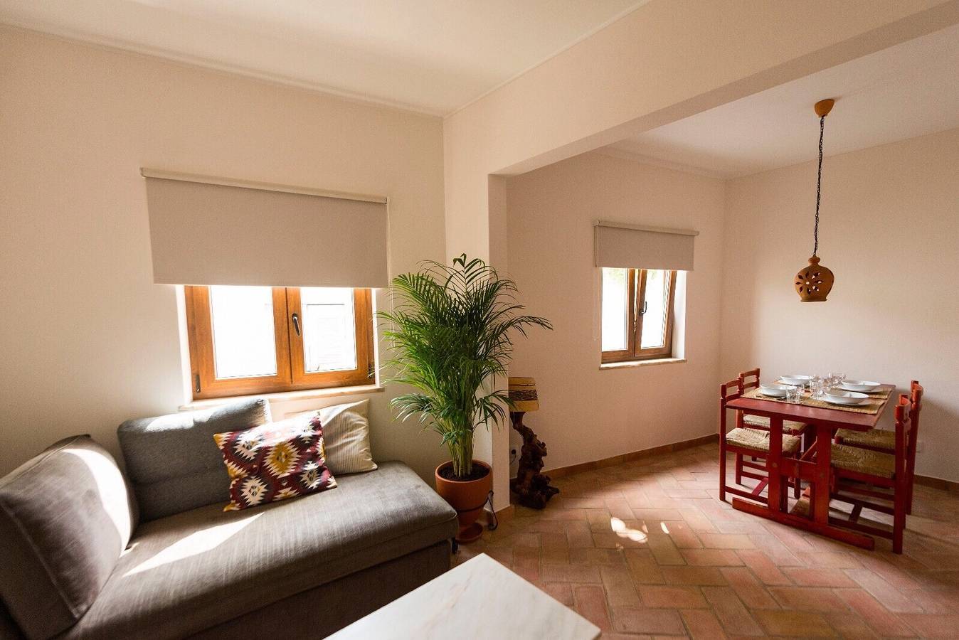 Casa Vacacional 'Hogar Único en el Centro Histórico' con Terraza Privada y Wi-Fi in Santa Maria, Lagos