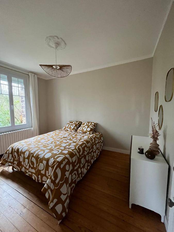 Location de vacances pour 12 personnes, avec jardin à Clécy - 2