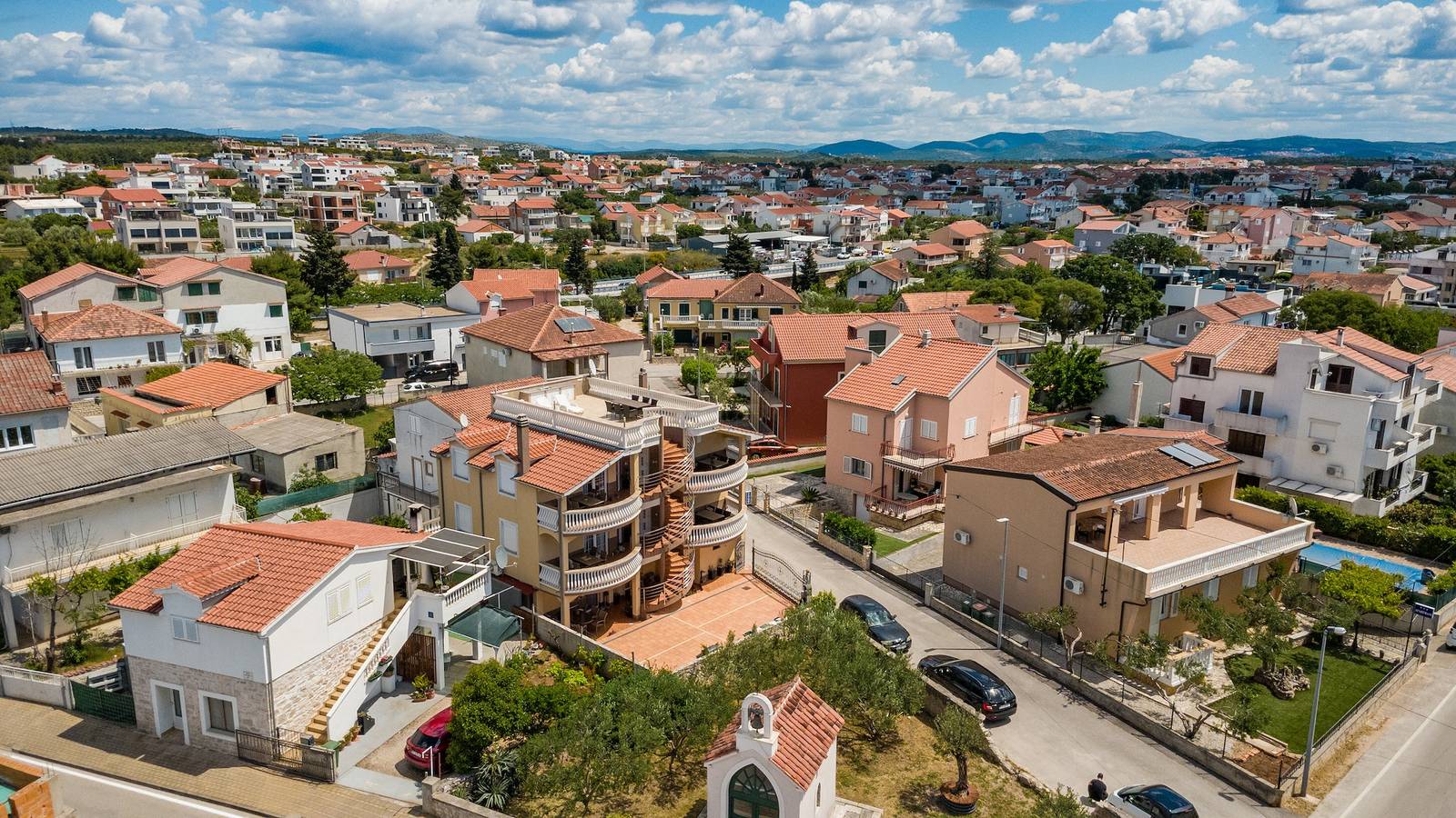 Ganze Wohnung, 1-Zimmer-Ferienwohnung mit Terrasse Vodice A-13973-c in Vodice, Šibenik-Knin