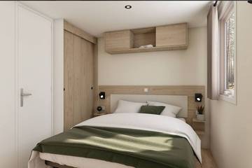 Camping pour 5 Personnes dans Port Grimaud, Grimaud, Photo 1