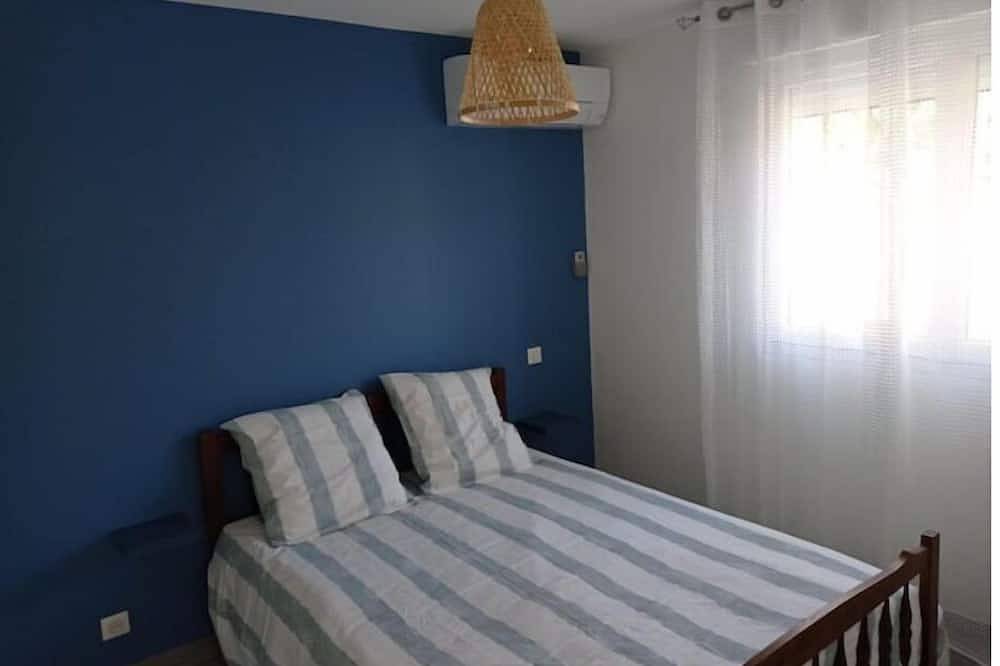 Appartement entier, Le Gîte La Maison De Papou Le Tilleul. in Nans-les-Pins, Région de Brignoles