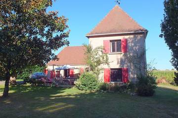 Gîte pour 6 personnes, avec piscine à Saint-Pierre-d'Eyraud