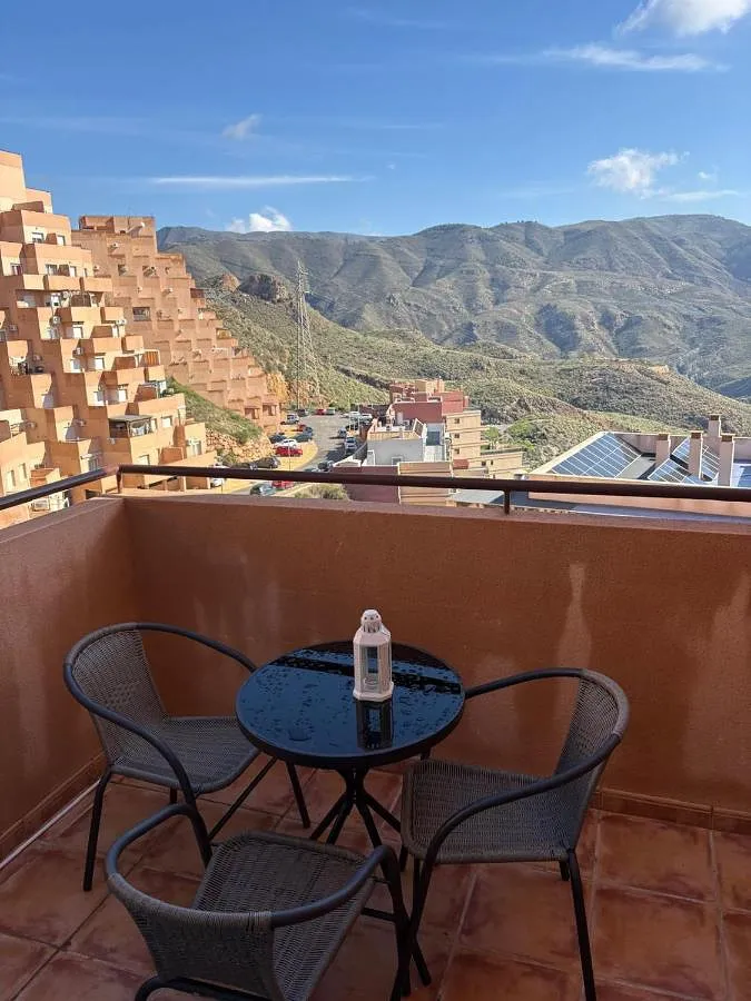 Apartamento de vacaciones para 4 personas, con vistas y terraza - 1