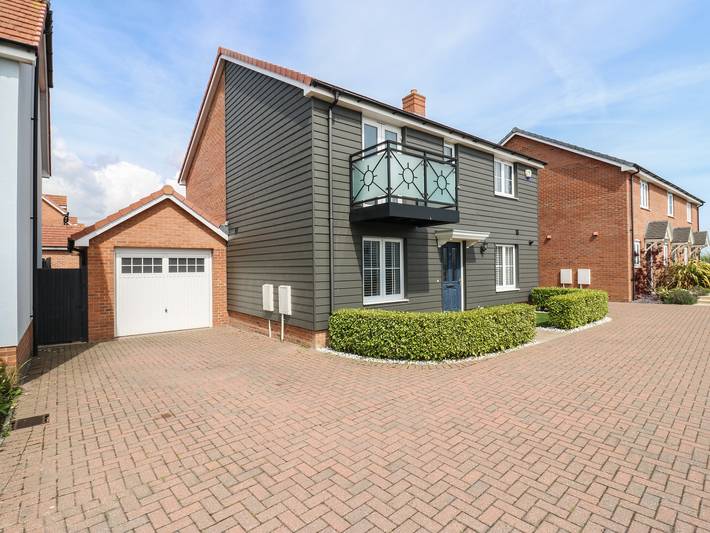 Holiday rental for 9 people, with garden in Walton on the Naze