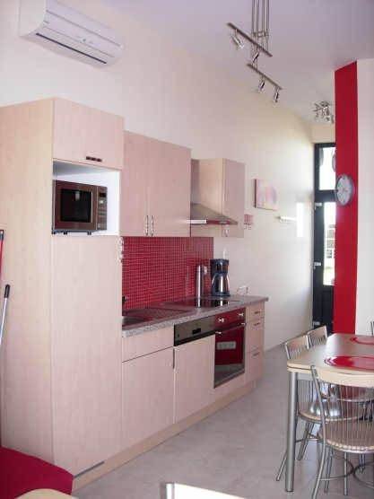 Gîte pour 4 personnes, avec piscine et vue ainsi que vue sur le lac et jardin à Froidchapelle - 4