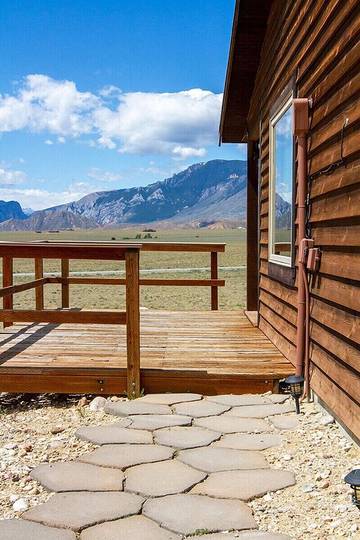 Log Cabin for 4 People in Cody (WY), Absaroka Range, Photo 1