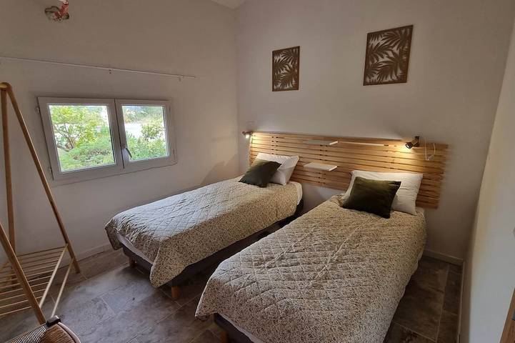 Location de vacances pour 13 personnes, avec jacuzzi, animaux acceptés à Lézignan-Corbières - 2