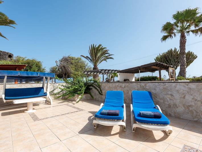 Apartamento para 4 personas, con Terraza en Charco del Palo