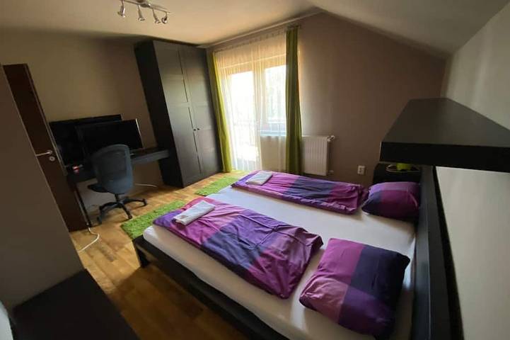 Ferienhaus zu vermieten für 8+2 Gäste mit Außenpool und Klimaanlage in Balatonfűzfő, Plattensee nordufer