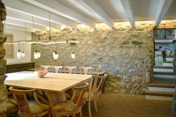 Location de vacances pour 14 personnes, avec piscine ainsi que jardin et jacuzzi à La Pobla de Lillet - 4
