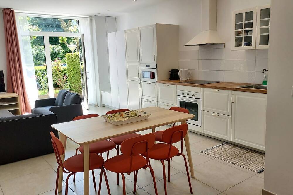 Appartement entier, Appartement rénové, moderne au coeur de la station thermale! in Vaulnaveys-le-Haut, Isère