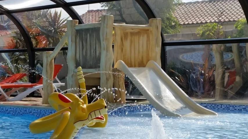 Mobil home pour 6 personnes, avec bassin pour enfant à Challans - 2