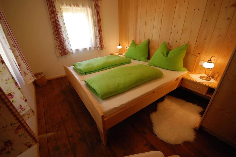 Gemütliches Ferienhaus mit Direktem Blick auf Maria-Luggau und die Berge in Gailtaler Alpen, Lesachtal