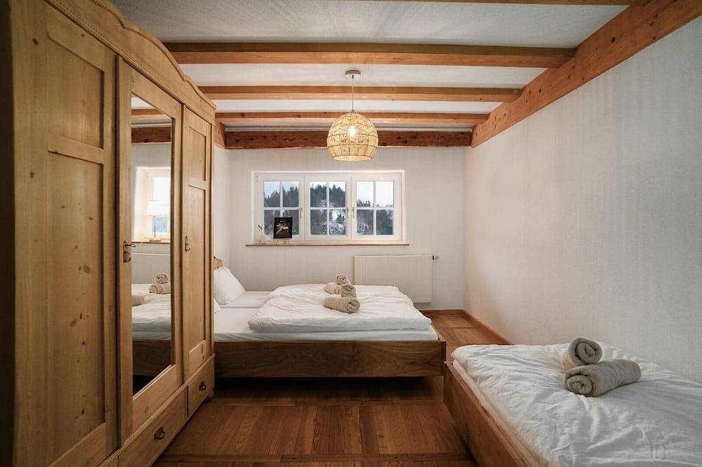 Idyllisches Fererienhaus mit Weitblick, Feuerstelle und Alleinlage. in Buchenberg, Bayerisch Schwaben